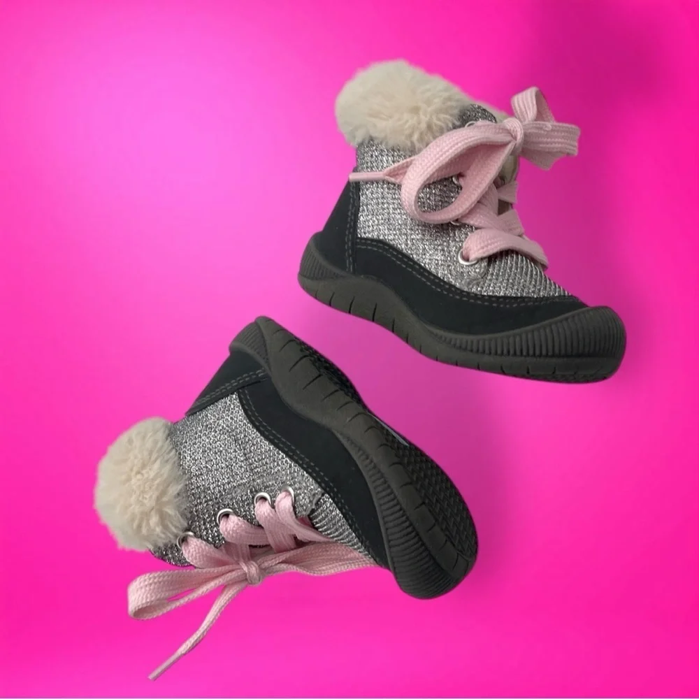 OshKosh B'gosh Joyita Toddler Girls' Winter Fashion Boots Gray Size 4